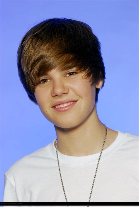 JUSTIN BIEBER